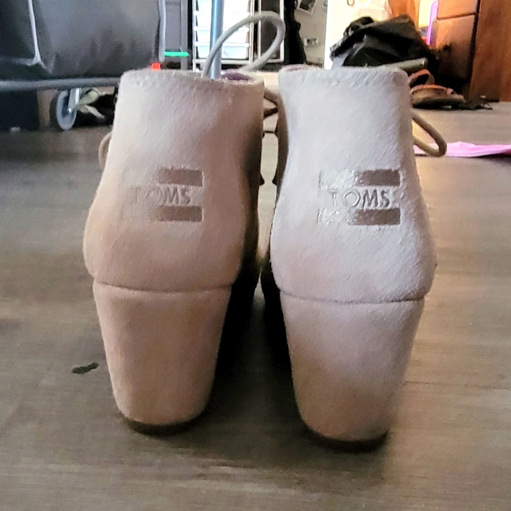 Toms Wedge Booties (Tan Nubuck)